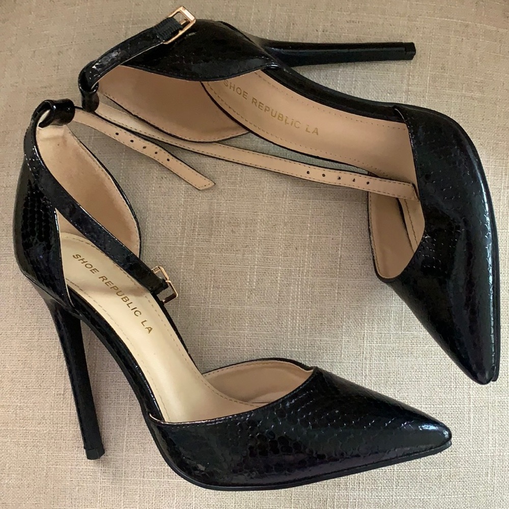 Black pointy heels